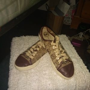 Michael Kros sneakers